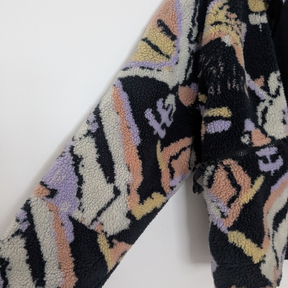 Free People FP Movement Rocky Ridge Jacket in Black Combo Fleece - Picture 5 of 7